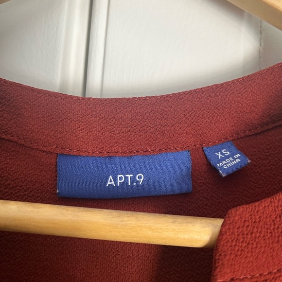 Apt. 9 Tie Front Sleeveless Blouse - Picture 3 of 3